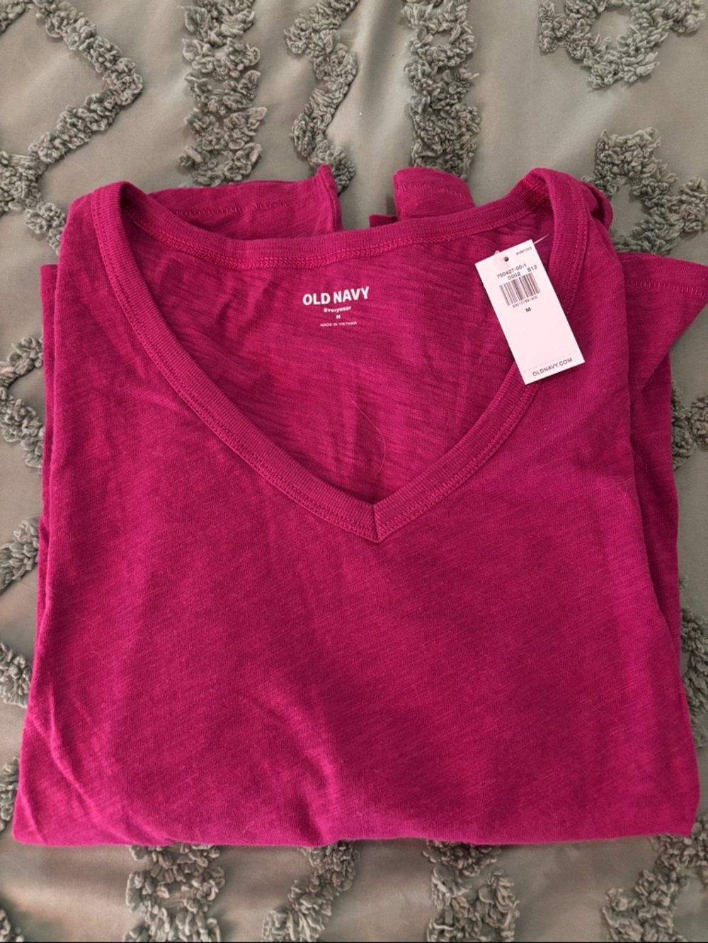 Old Navy Women's V-Neck Tee - Fuchsia